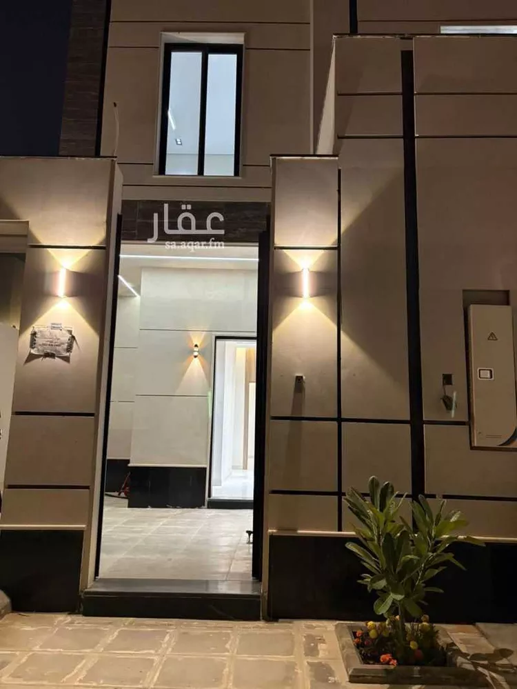 Floor for Sale in Riyadh Al Janadriyah 7