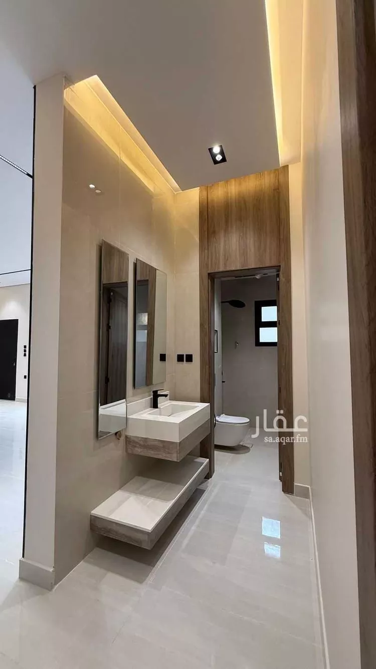 Floor for Sale in Riyadh Al Janadriyah 25