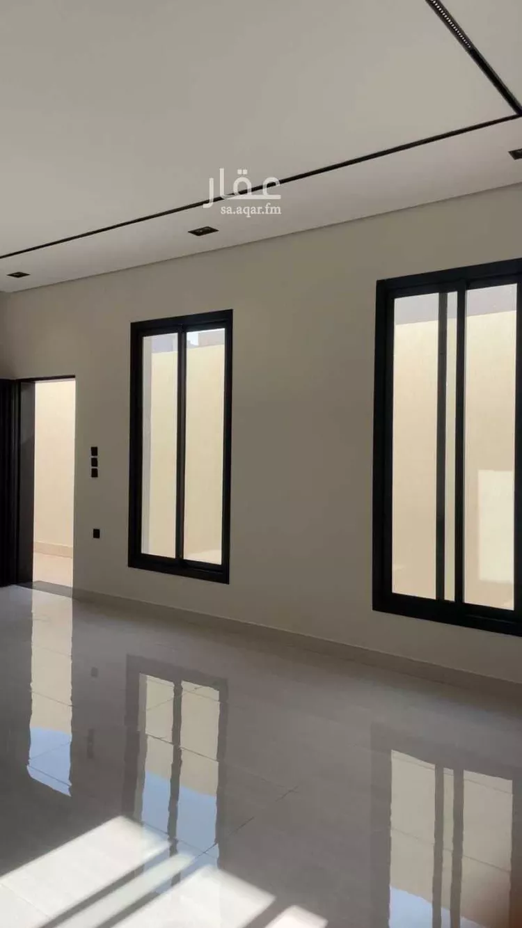 Floor for Sale in Riyadh Al Janadriyah 14