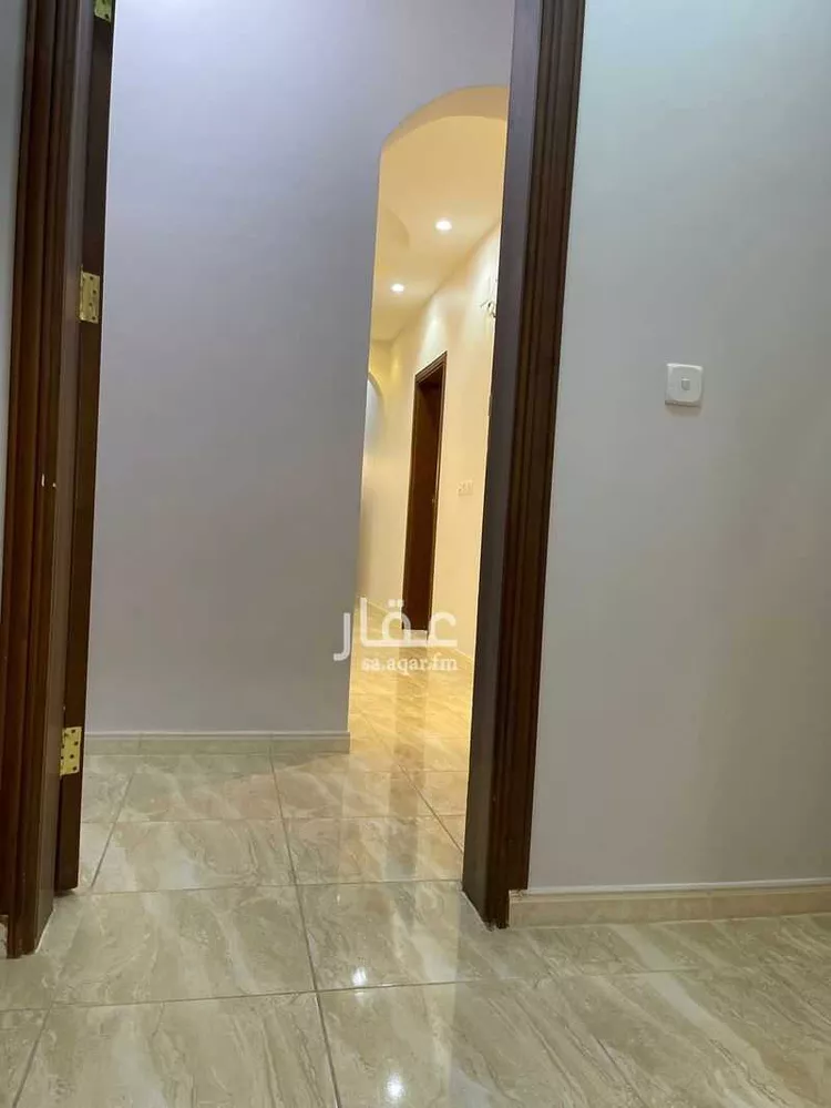 شقة للإيجار في شارع أبو عبيد بن مسعود الثقفي ، حي الريان ، تبوك ، منطقة تبوك