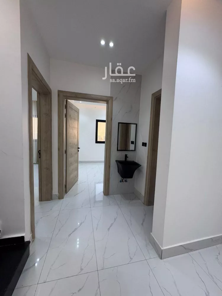 فيلا للإيجار في شارع أم أيمن المحدثة, حي العريجاء الغربي, مدينة الرياض, منطقة الرياض صورة 4