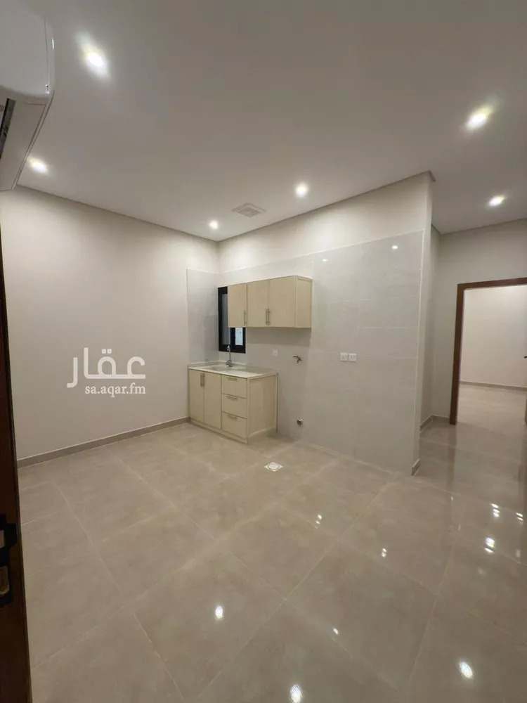 شقة للإيجار في شارع عنيزة, حي الثقبة, مدينة الخبر, المنطقة الشرقية 6