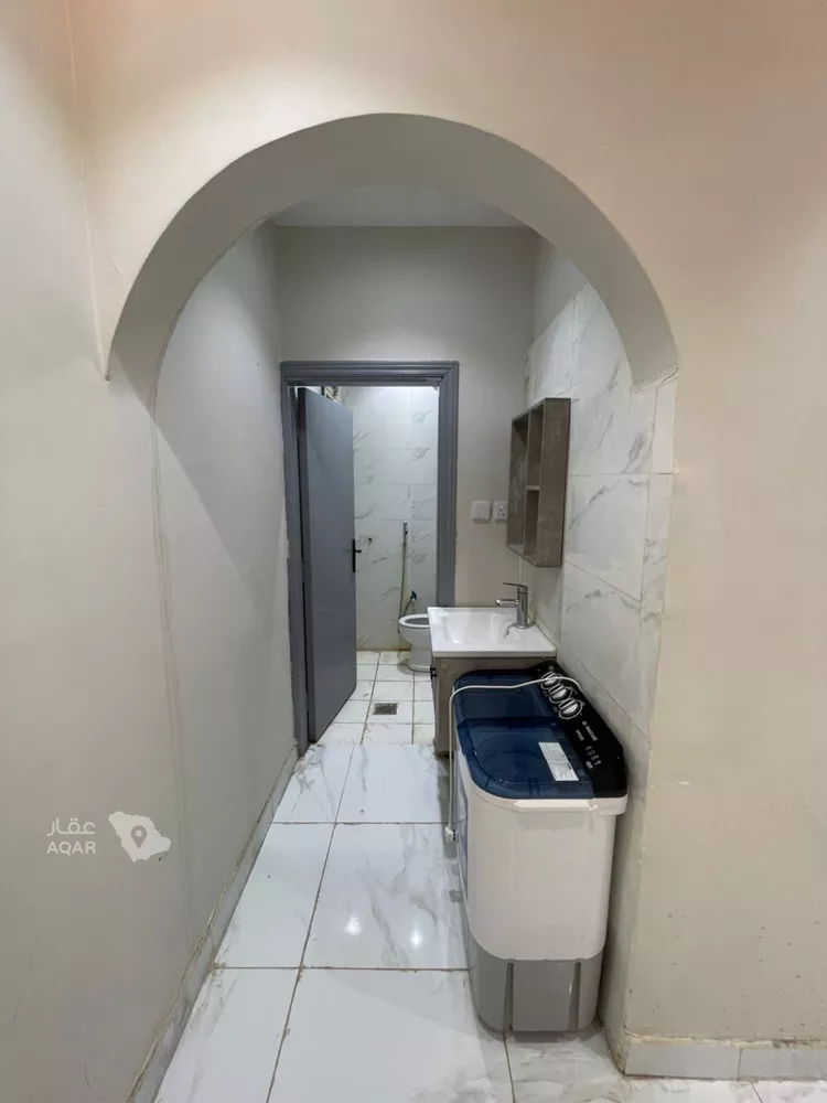 Studio for rent in Riyadh Ar Rawdah 9