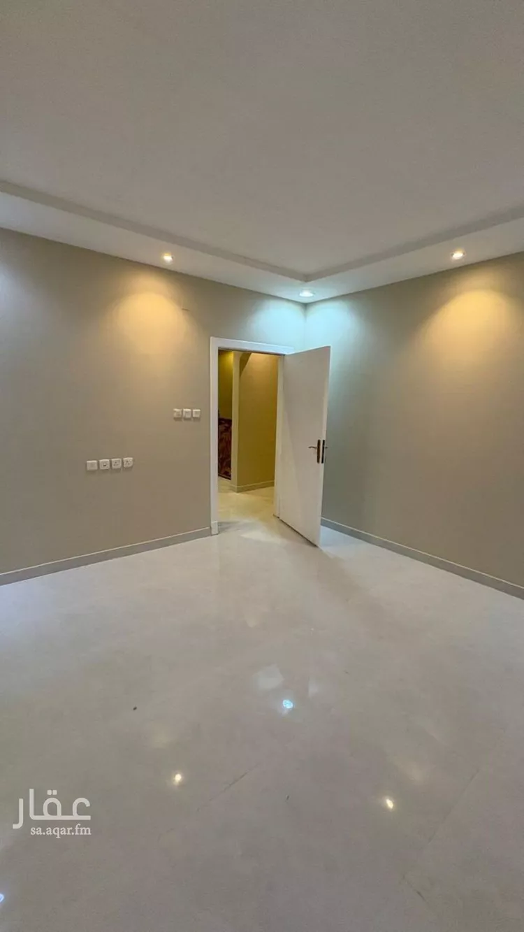 فيلا للإيجار في شارع التبريزي, حي المهدية, مدينة الرياض, منطقة الرياض 28