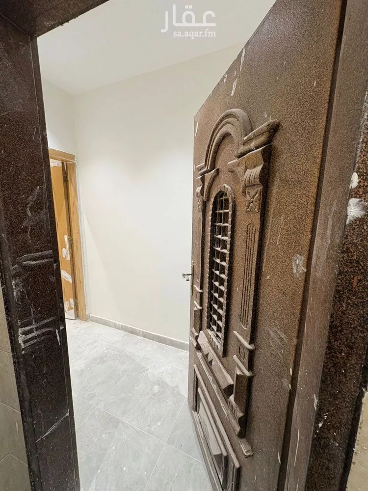 شقة للإيجار في شارع طريق المدينة المنورة, حي العوالي, مدينة الرياض, منطقة الرياض صورة 2