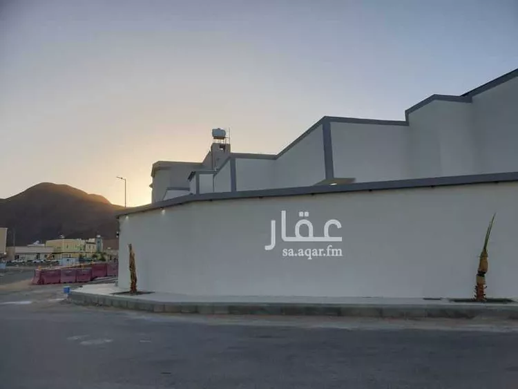 دور للبيع في شارع داود ابن المفضل, حي العزيزية, مدينة المدينة المنورة, منطقة المدينة المنورة صورة 2