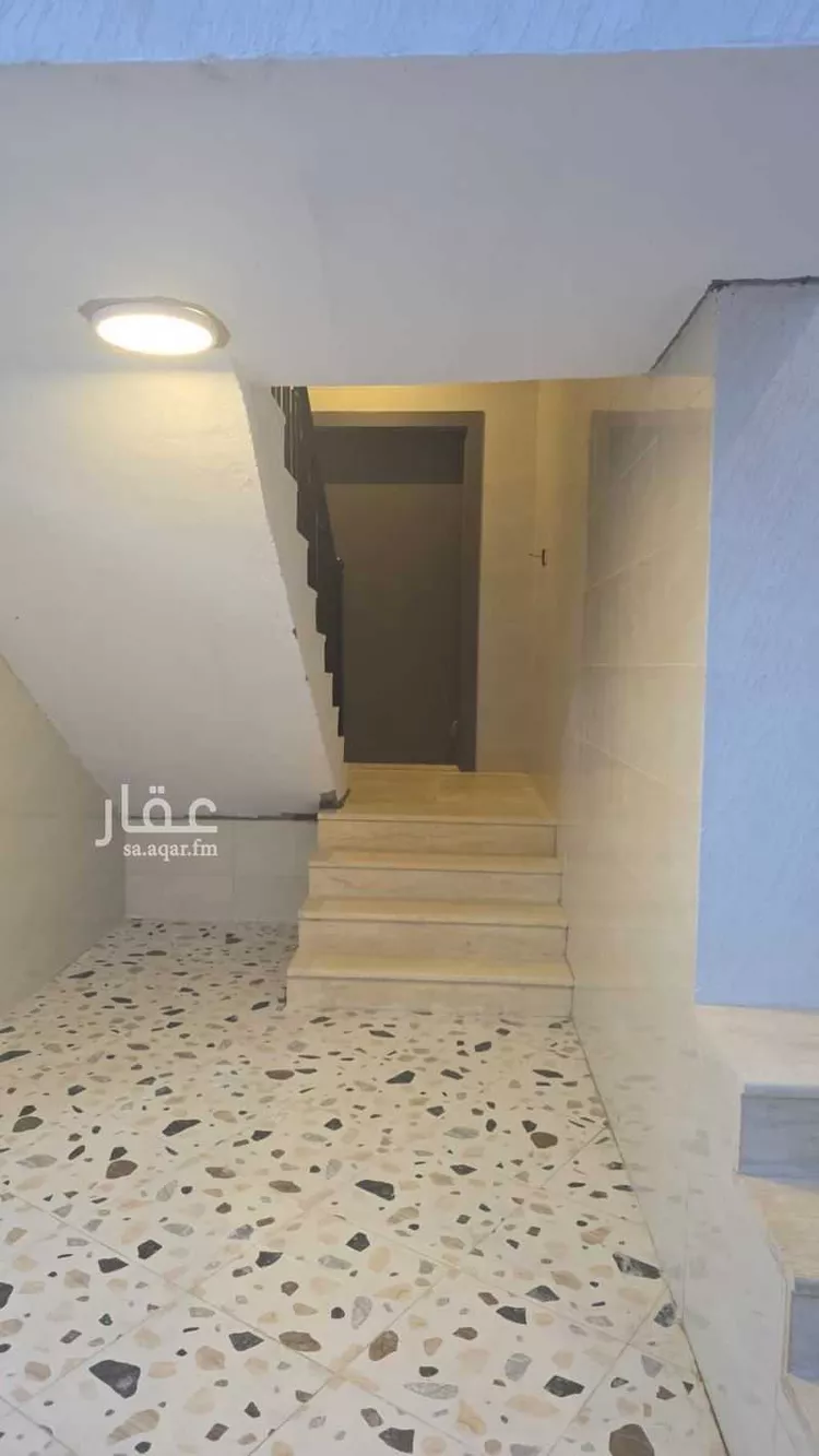 دور للبيع في شارع داود ابن المفضل, حي العزيزية, مدينة المدينة المنورة, منطقة المدينة المنورة 7