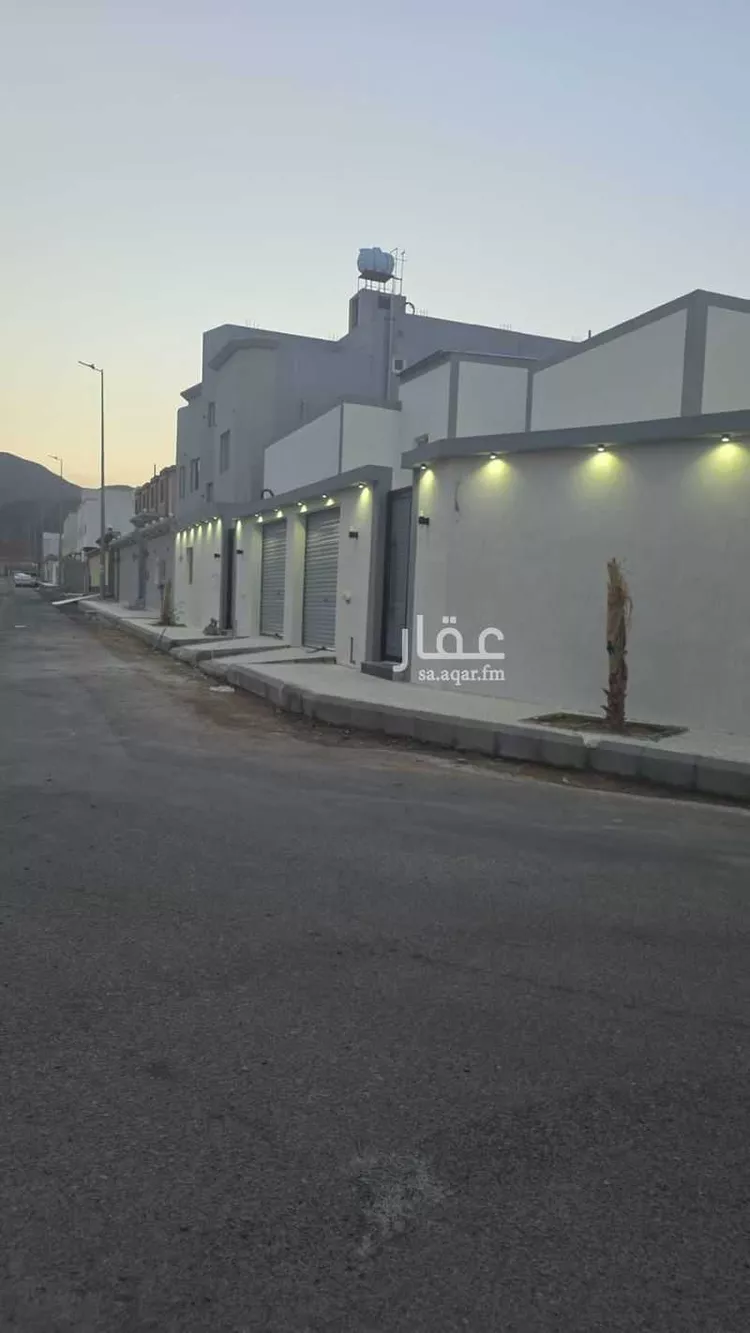 دور للبيع في شارع داود ابن المفضل, حي العزيزية, مدينة المدينة المنورة, منطقة المدينة المنورة 9