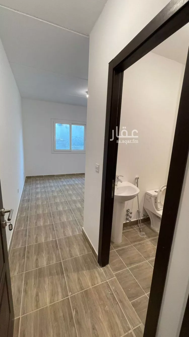 فيلا للبيع في شارع ابن أبي بكر المخزومي, حي مطار الملك خالد الدولي, مدينة الرياض, منطقة الرياض صورة 5