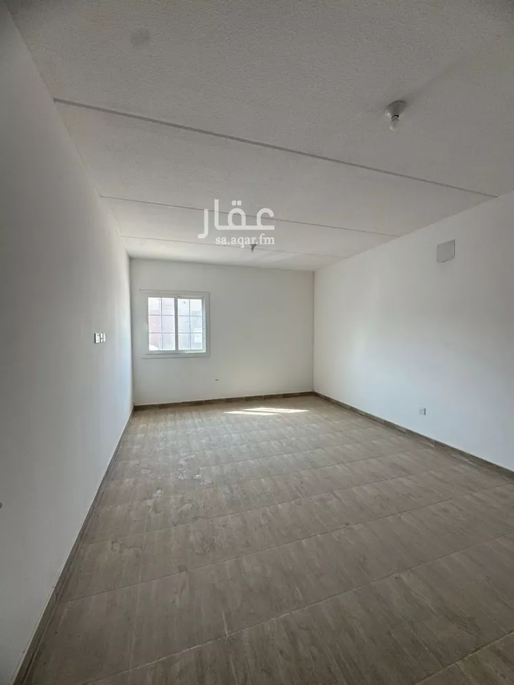 فيلا للبيع في شارع أبي بكر أحمد بن نعمة, حي مطار الملك خالد الدولي, مدينة الرياض, منطقة الرياض صورة 2