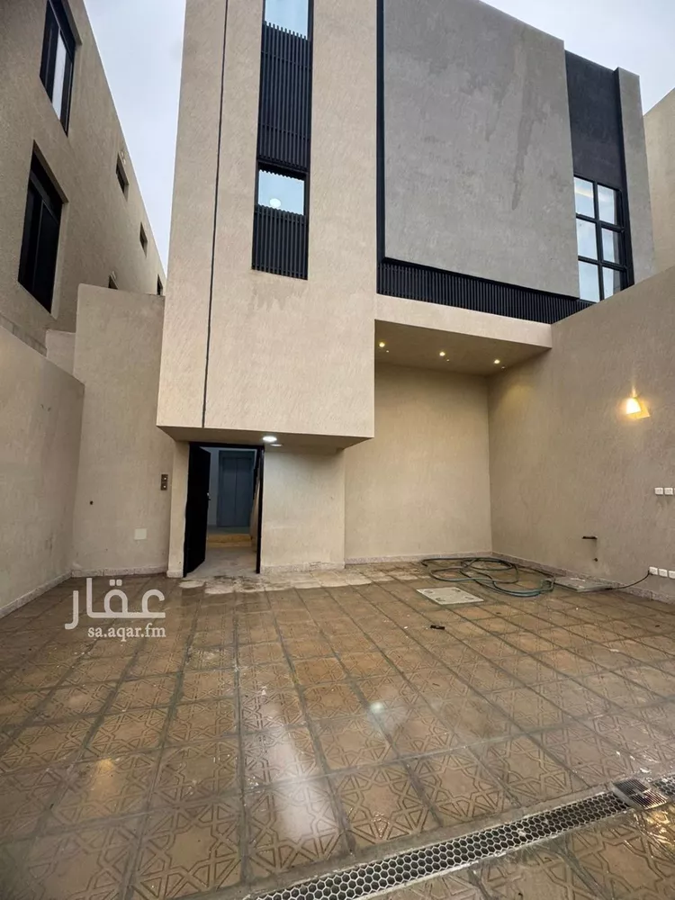 دور للبيع في شارع محمد بن قدامة, حي العارض, مدينة الرياض, منطقة الرياض