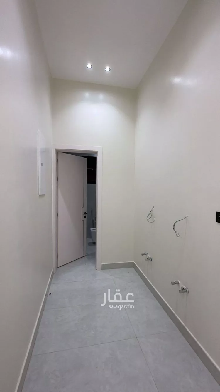 فيلا للبيع في شارع إبراهيم بن حسين, حي الرمال, مدينة الرياض, منطقة الرياض صورة 4