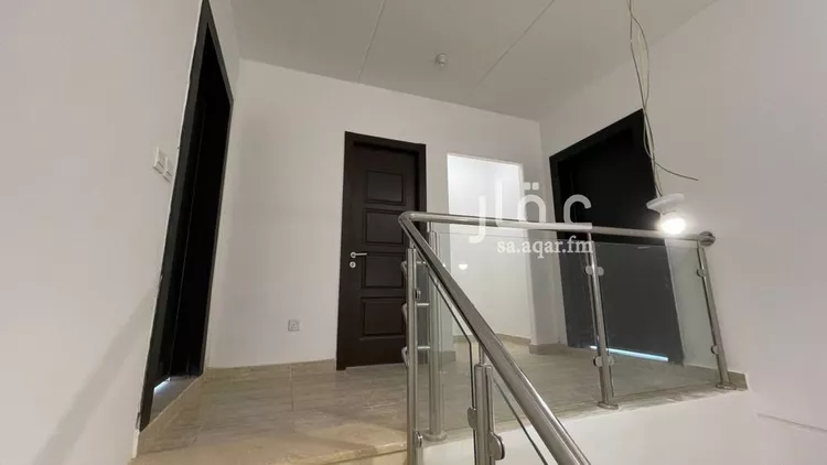 فيلا للبيع في شارع ابن أبي بكر المخزومي, حي مطار الملك خالد الدولي, مدينة الرياض, منطقة الرياض صورة 4