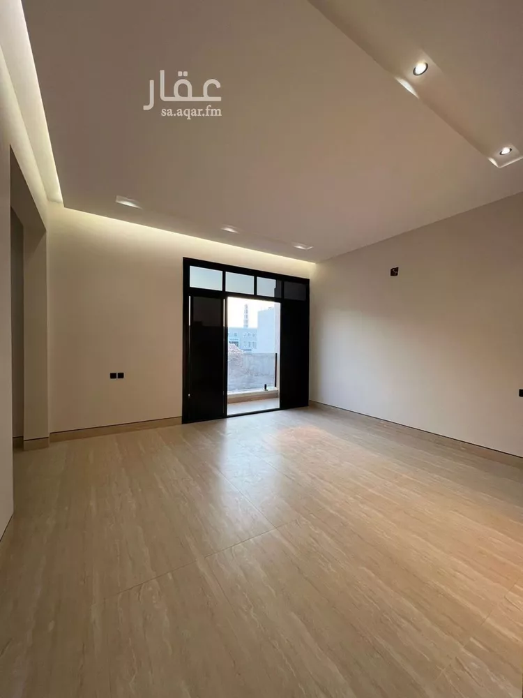 فيلا للبيع في شارع أبي الشيخ الأصبهاني, حي المهدية, مدينة الرياض, منطقة الرياض صورة 4