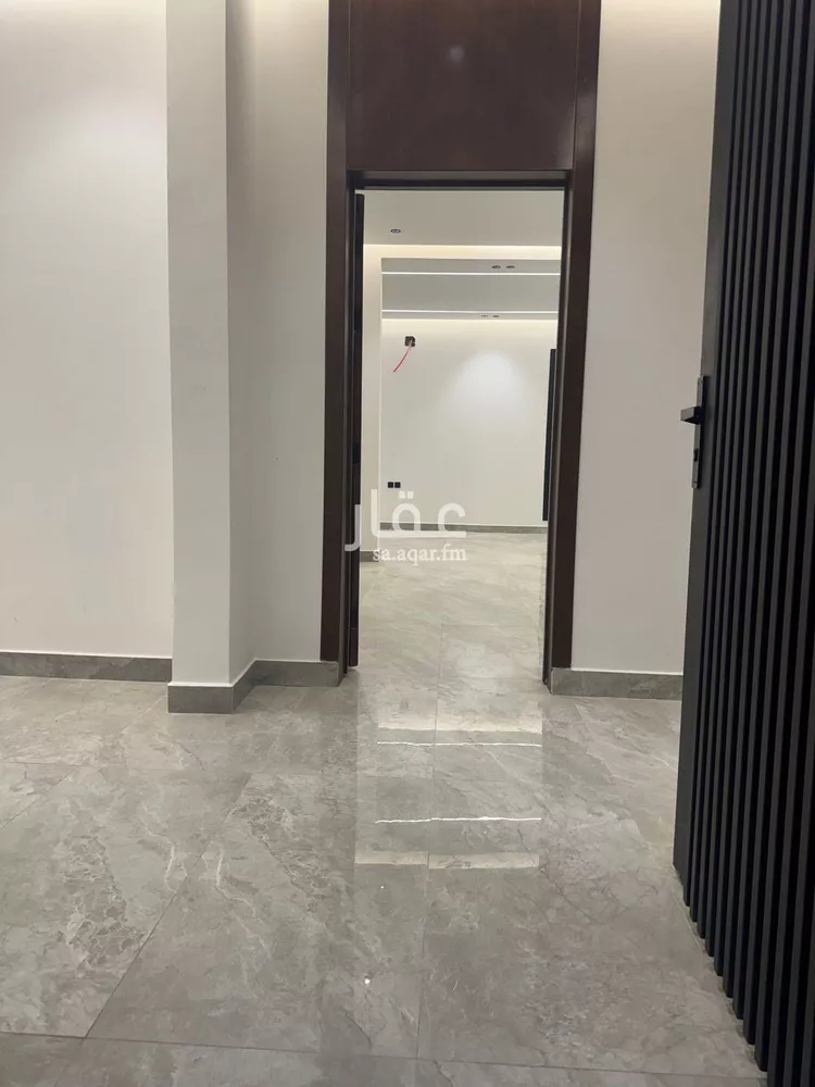 فيلا للبيع في شارع الموازرة, حي ظهرة لبن, مدينة الرياض, منطقة الرياض صورة 2