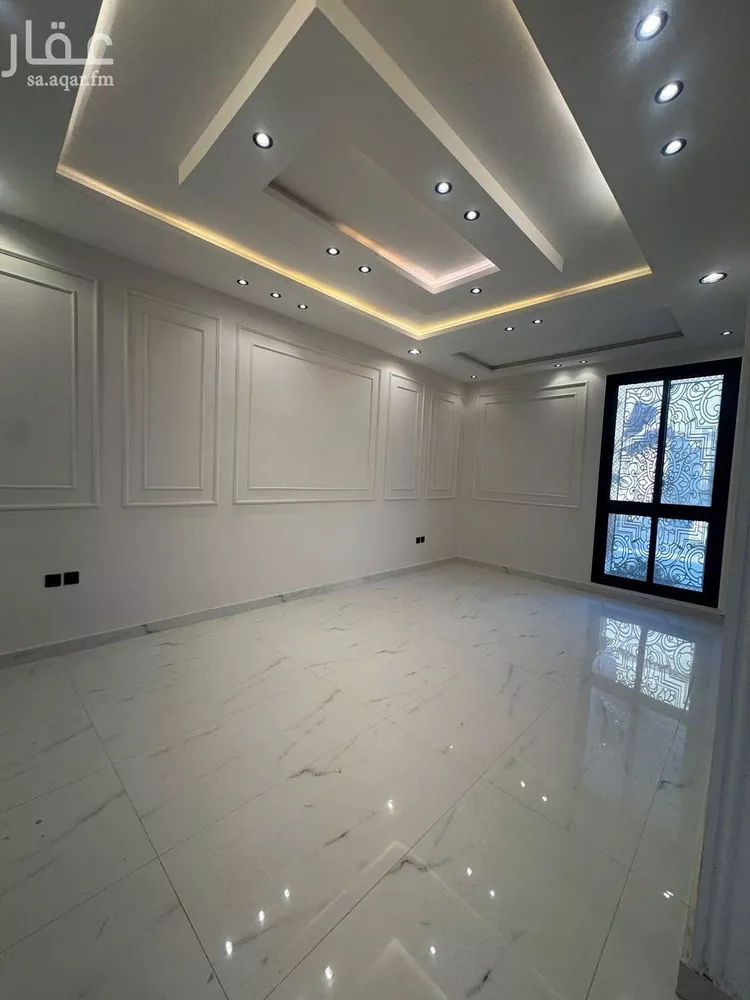 فيلا للبيع في شارع طيبة, حي ظهرة لبن, مدينة الرياض, منطقة الرياض صورة 2