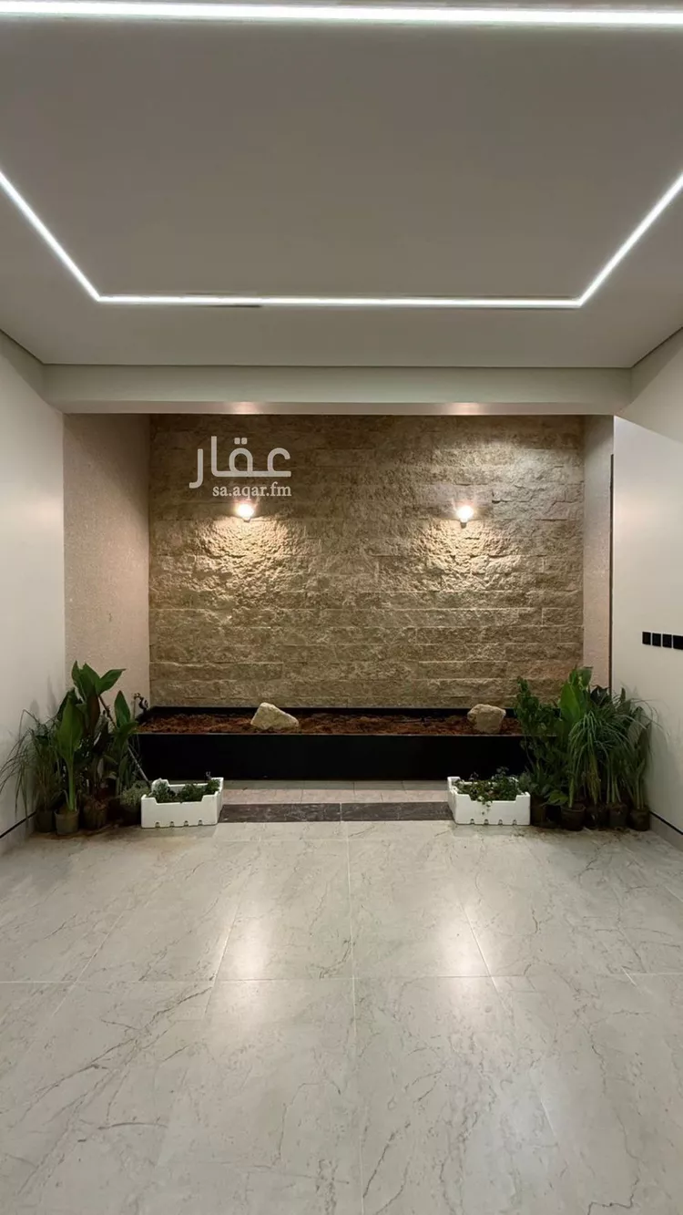 فيلا للبيع في شارع عمر بن عبدالقادر مفتي, حي المهدية, مدينة الرياض, منطقة الرياض صورة 3