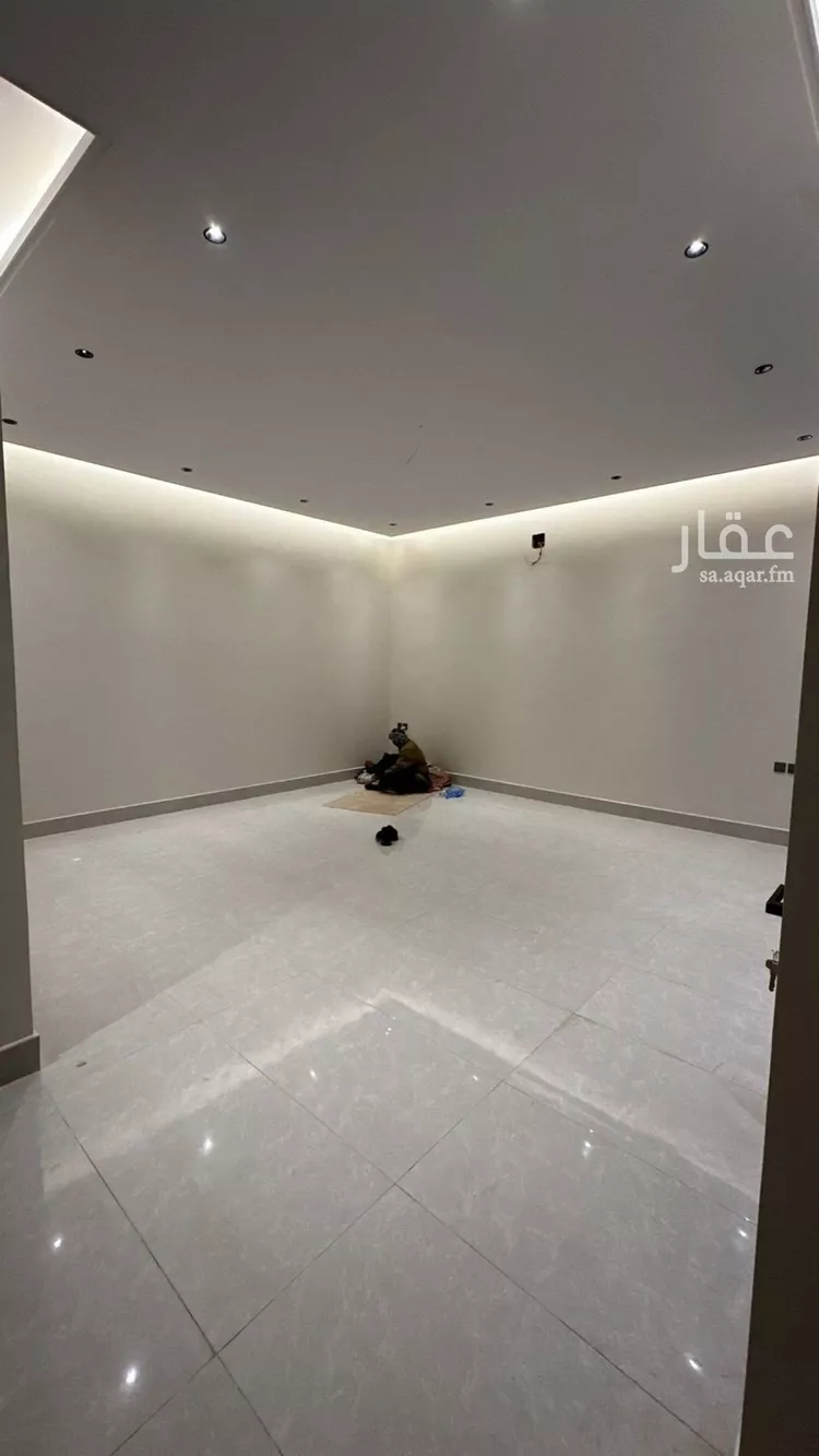 فيلا للبيع في شارع طيبة, حي ظهرة لبن, مدينة الرياض, منطقة الرياض صورة 3