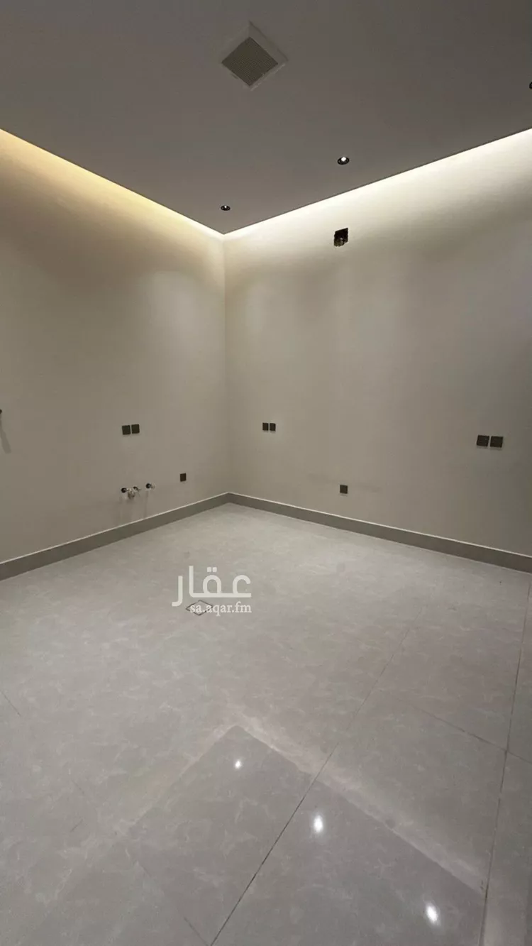 فيلا للبيع في شارع طيبة, حي ظهرة لبن, مدينة الرياض, منطقة الرياض صورة 4