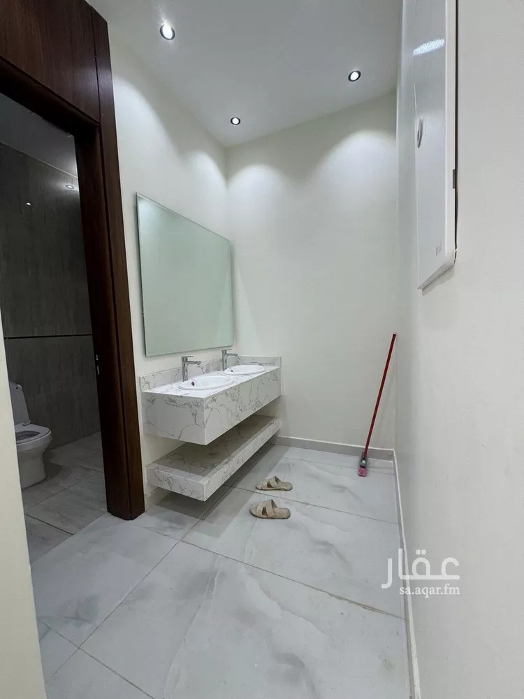 فيلا للبيع في شارع حلبان, حي ظهرة لبن, مدينة الرياض, منطقة الرياض