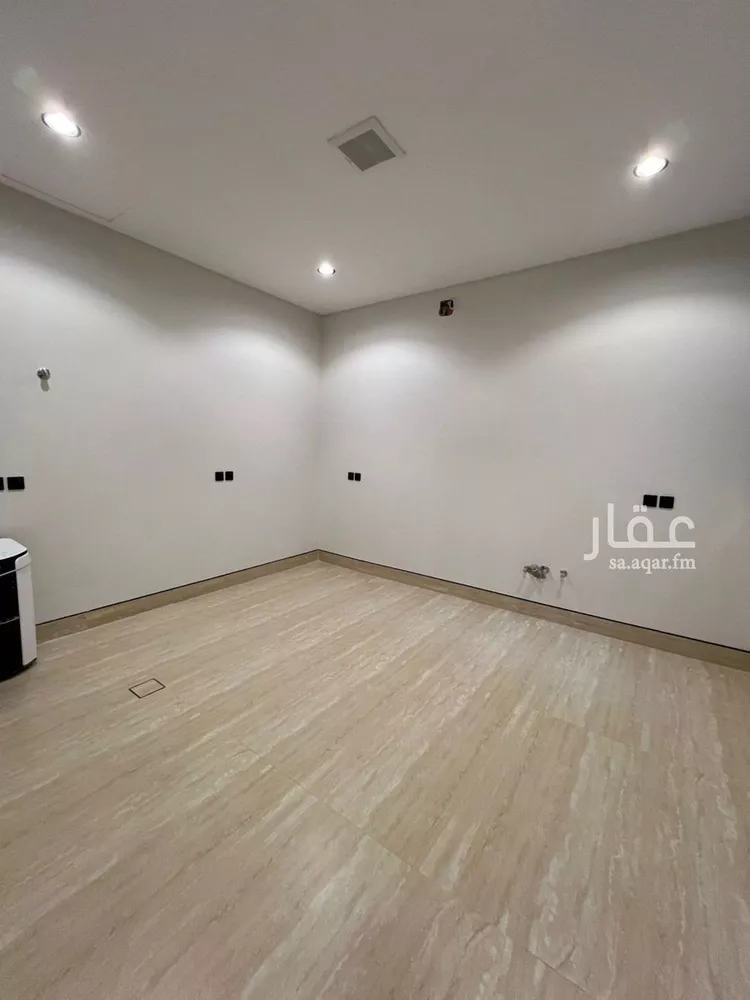 فيلا للبيع في شارع أبي الشيخ الأصبهاني, حي المهدية, مدينة الرياض, منطقة الرياض صورة 2