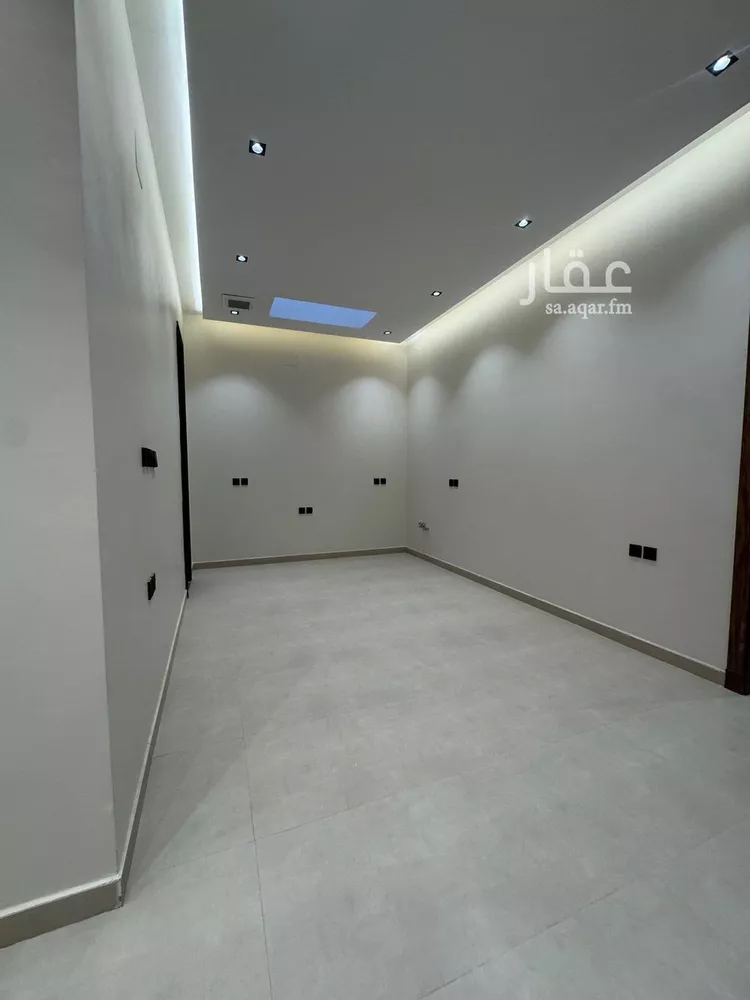 فيلا للبيع في شارع غنيمة, حي ظهرة لبن, مدينة الرياض, منطقة الرياض صورة 2