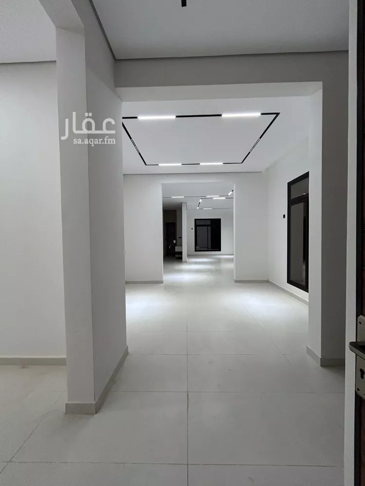 فيلا للبيع في شارع حلبان, حي ظهرة لبن, مدينة الرياض, منطقة الرياض صورة 2