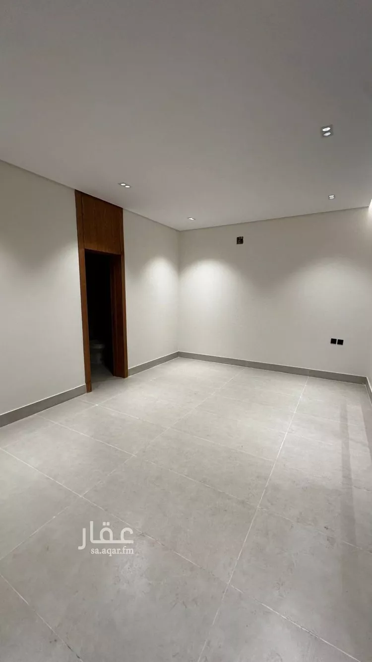 فيلا للبيع في شارع طيبة, حي ظهرة لبن, مدينة الرياض, منطقة الرياض صورة 2