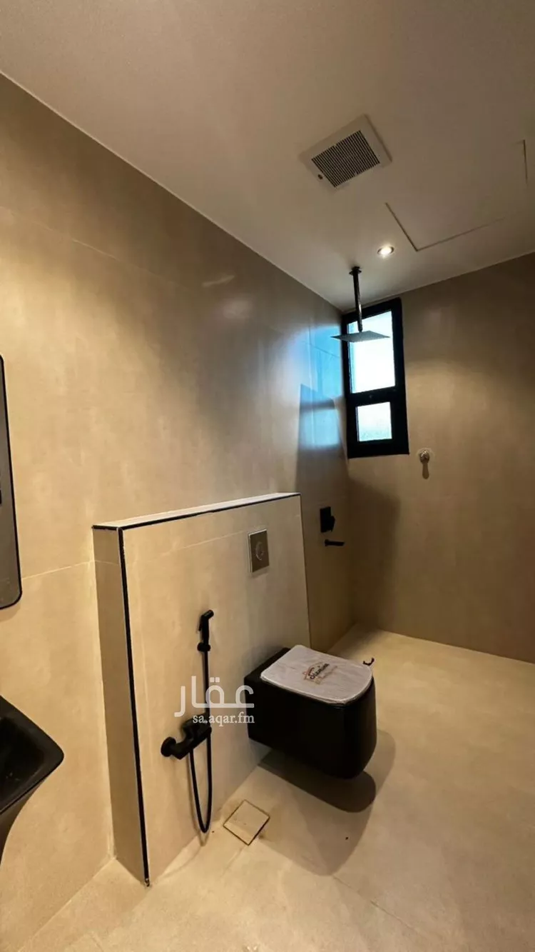 فيلا للبيع في شارع طيبة, حي ظهرة لبن, مدينة الرياض, منطقة الرياض صورة 3