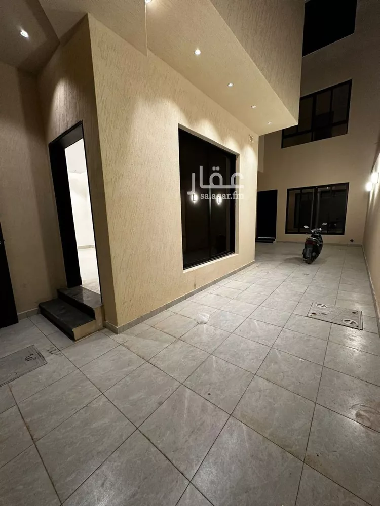 فيلا للبيع في شارع طيبة, حي ظهرة لبن, مدينة الرياض, منطقة الرياض صورة 4