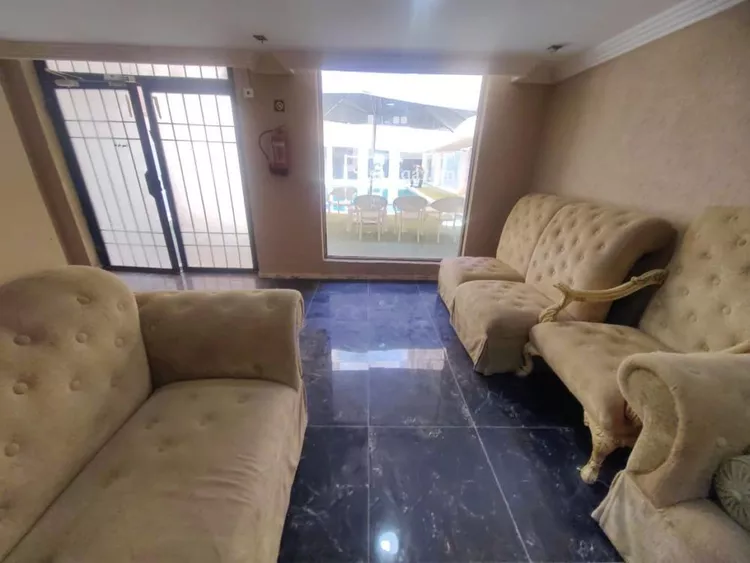 شقة للإيجار في شارع جبل شدقم, حي الحمراء, مدينة الخبر, المنطقة الشرقية صورة 2