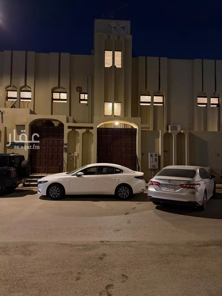 Floor for Rent in Riyadh Al Uraija Al Gharbiyah