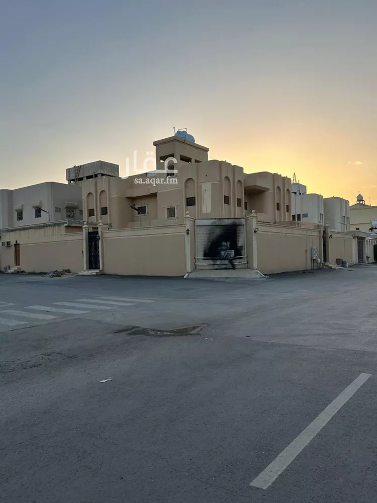 فيلا للإيجار في شارع أبي السعود البصري, حي بدر, مدينة الرياض, منطقة الرياض صورة 4