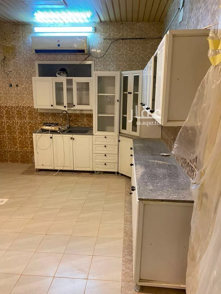 فيلا للإيجار في شارع اسماعيل اليزيدي, حي الرمال, مدينة الرياض, منطقة الرياض 11