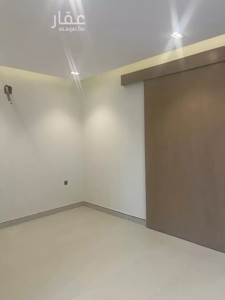 فيلا للإيجار في شارع طريق الثمامة, حي الرمال, مدينة الرياض, منطقة الرياض 8