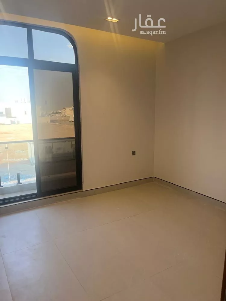 فيلا للإيجار في شارع طريق الثمامة, حي الرمال, مدينة الرياض, منطقة الرياض 11