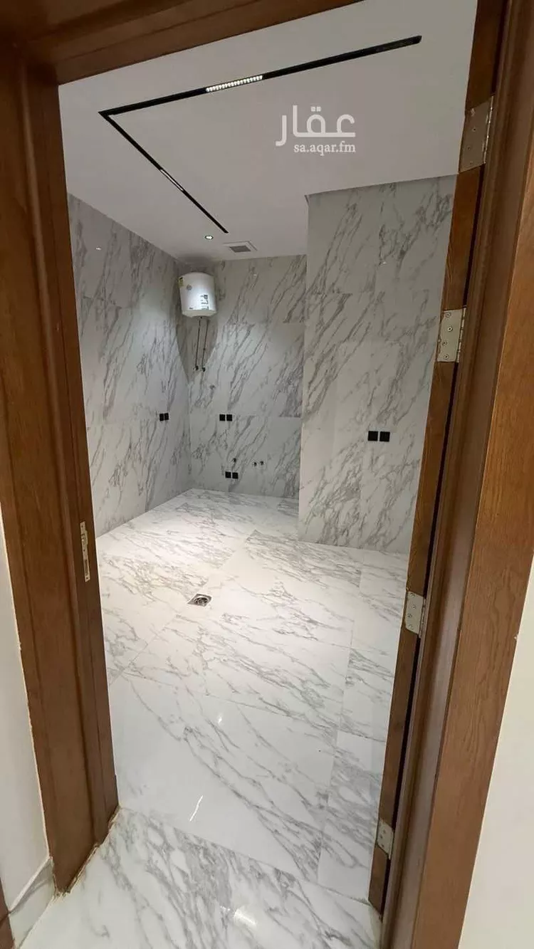 دور للبيع في شارع عبدالله السديس, حي بدر, مدينة الرياض, منطقة الرياض صورة 2