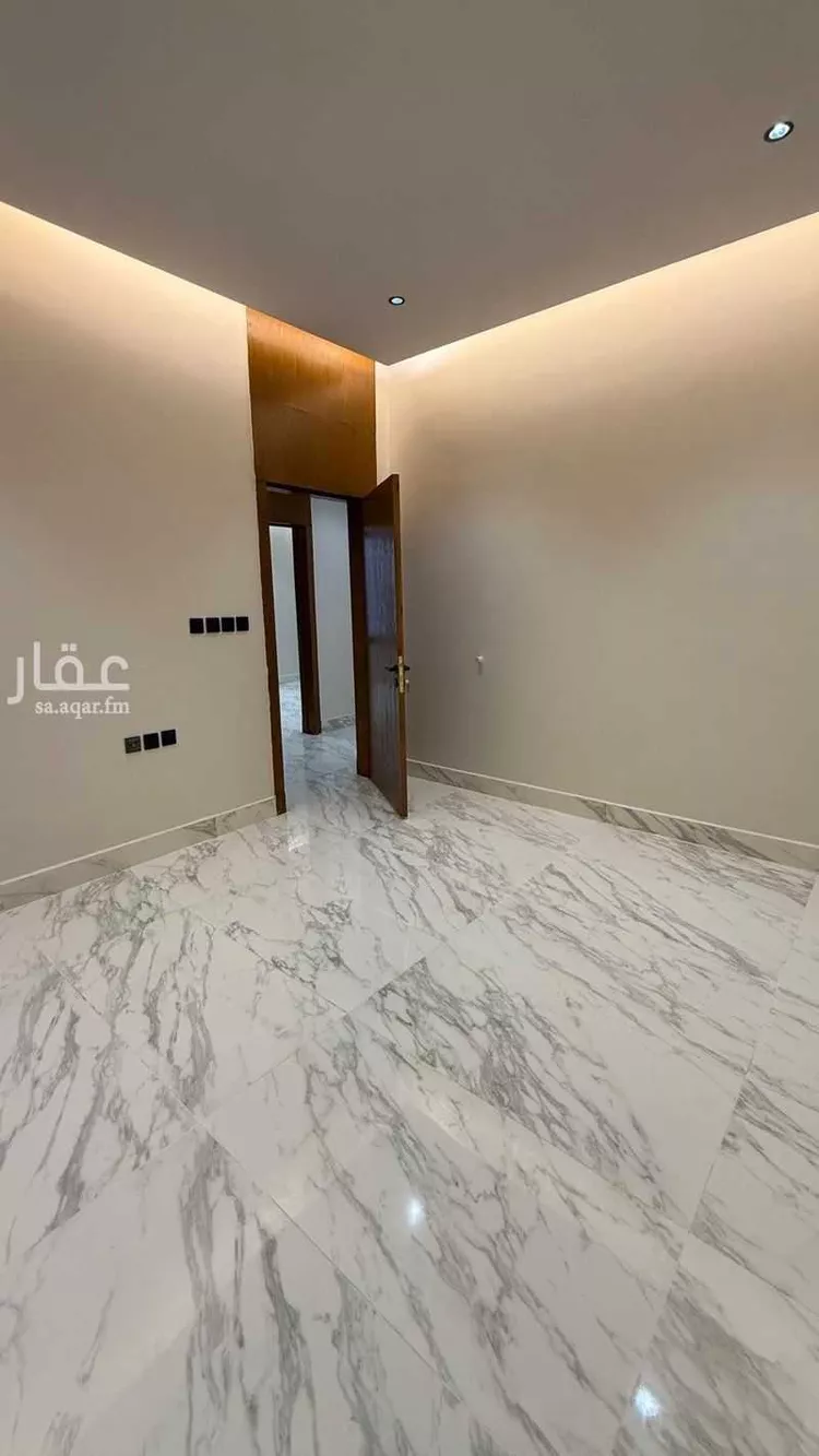 دور للبيع في شارع عبدالله السديس, حي بدر, مدينة الرياض, منطقة الرياض صورة 4