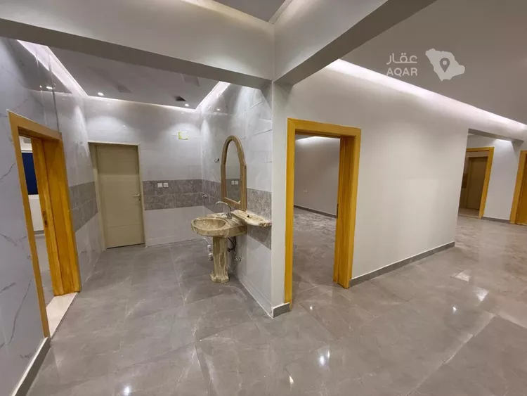 Floor for Rent in Al Badayea Al Shermy 24