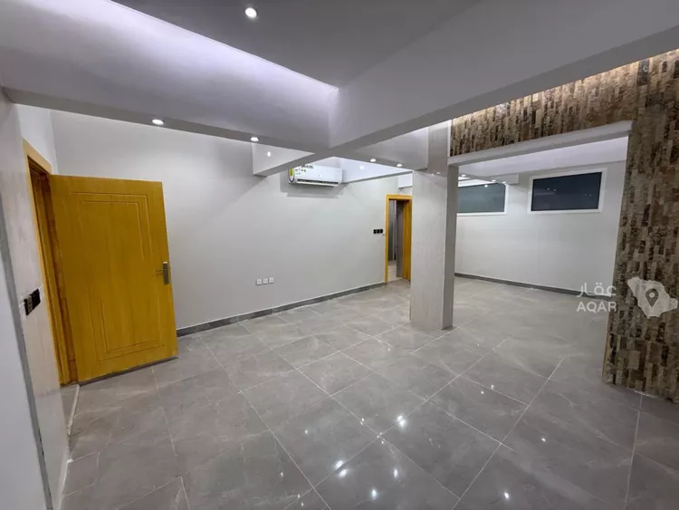 Floor for Rent in Al Badayea Al Shermy 10