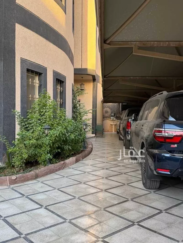 فيلا للبيع في شارع إبراهيم القاضي ، حي الحمراء ، الرياض ، منطقة الرياض صورة 4