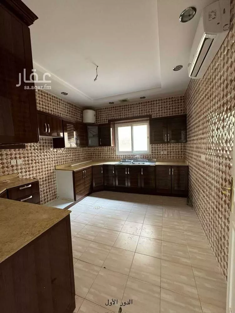 فيلا للبيع في شارع رقم 304 ، حي الياسمين ، الرياض ، منطقة الرياض صورة 5