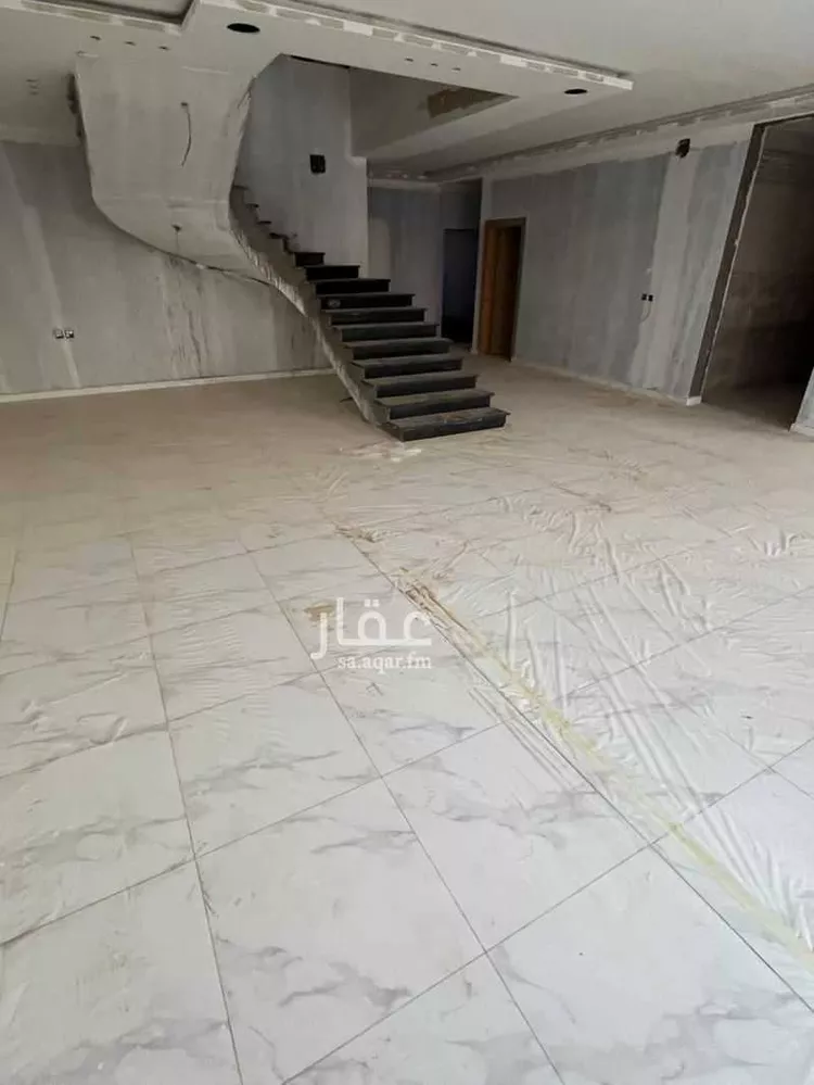 فيلا للبيع في شارع عمرو, حي شمال شرق بريدة, مدينة بريدة, منطقة القصيم صورة 2