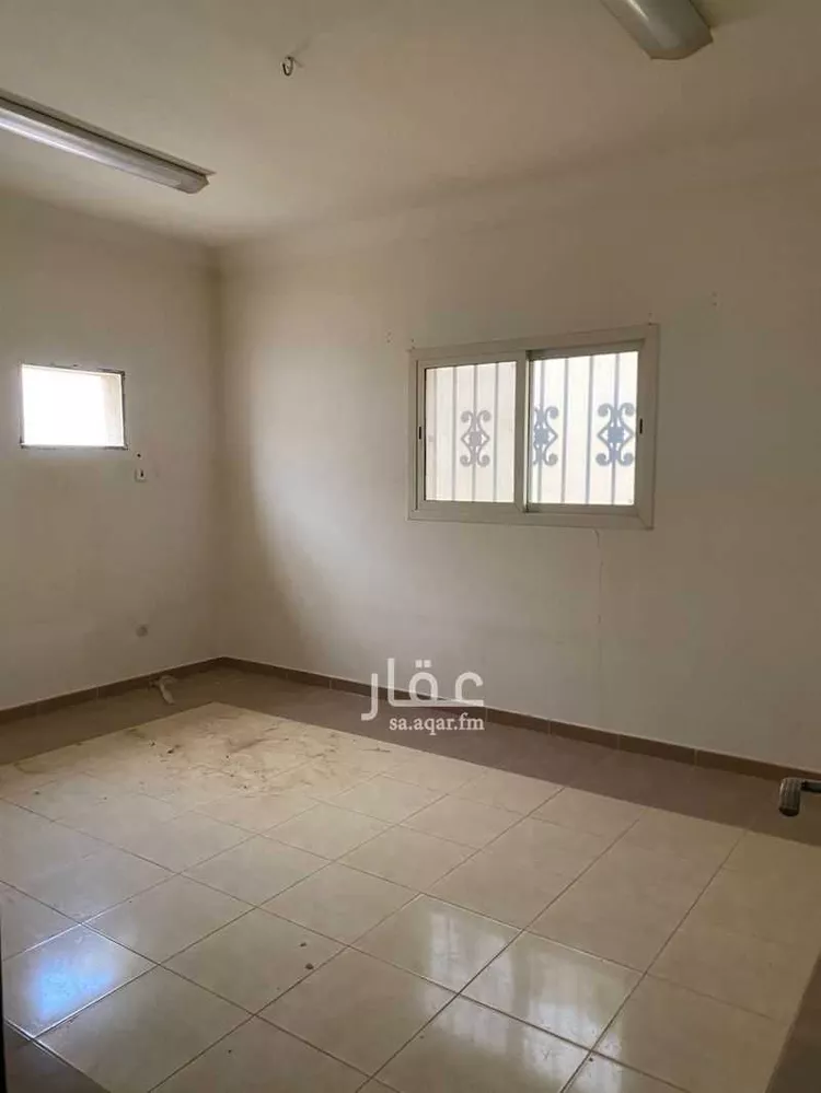 فيلا للبيع في شارع هلال بن المعلي الخزرجي, حي البستان, مدينة عنيزة, منطقة القصيم صورة 3