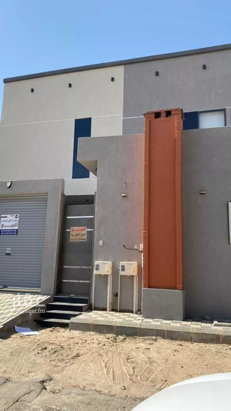 دور للبيع في شارع علي غازي الحربي, حي الأخضر, مدينة بريدة, منطقة القصيم