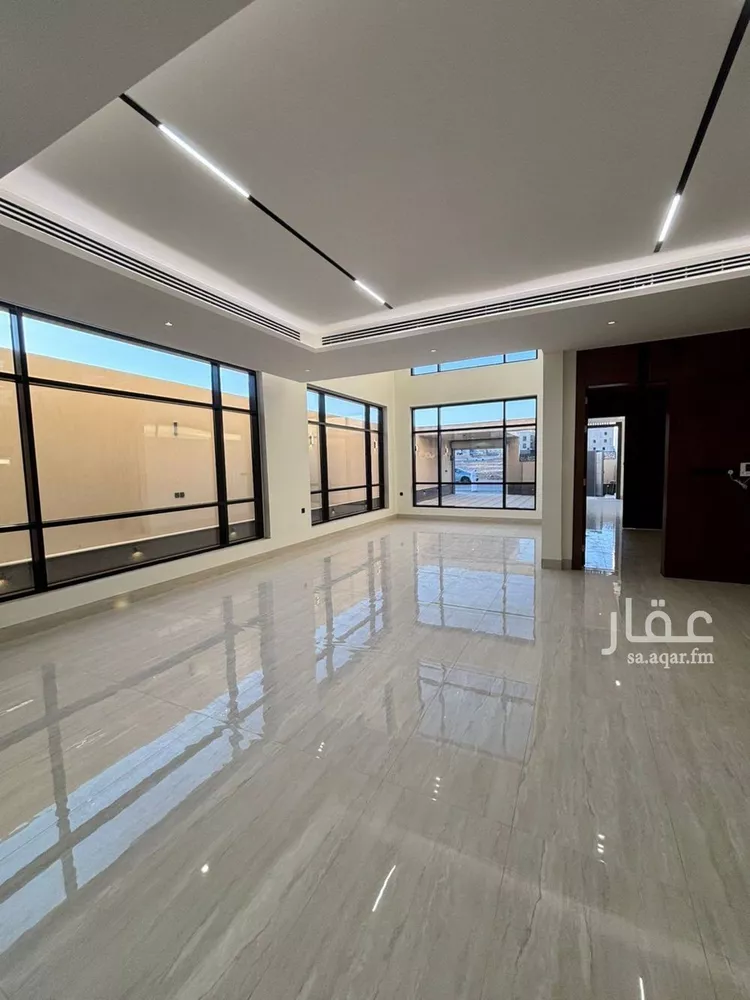 فيلا للبيع في شارع السيل الكبير, حي المهدية, مدينة الرياض, منطقة الرياض صورة 5