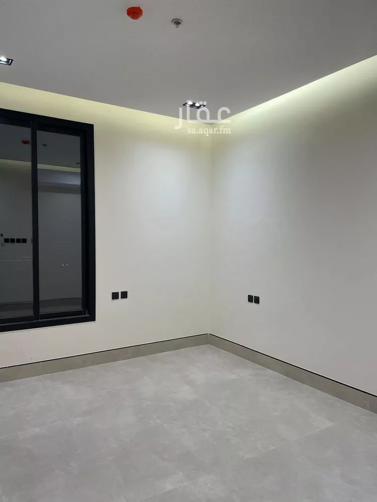 شقة للبيع في شارع السيل الكبير, حي المهدية, مدينة الرياض, منطقة الرياض صورة 3