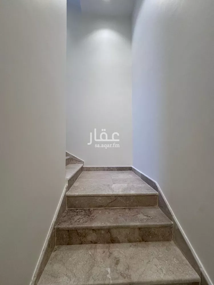 فيلا للبيع في شارع السيل الكبير, حي المهدية, مدينة الرياض, منطقة الرياض 13