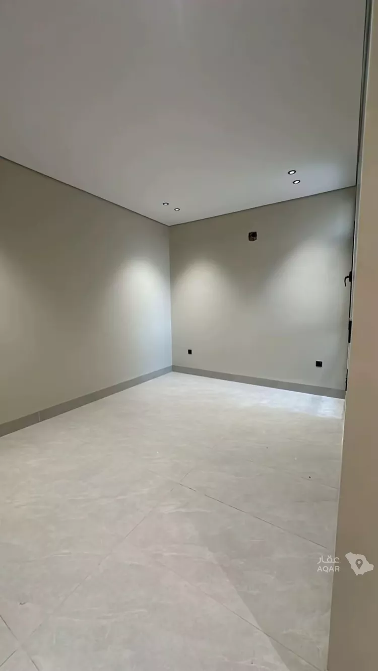 فيلا للبيع في شارع السيل الكبير, حي المهدية, مدينة الرياض, منطقة الرياض صورة 4