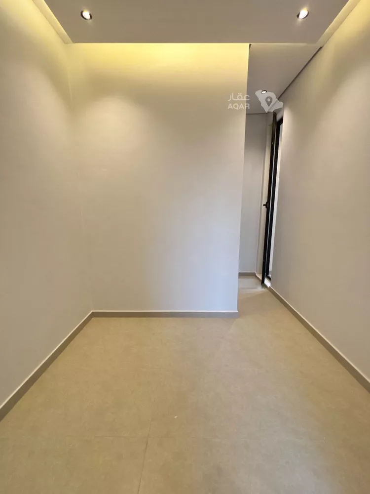 Villa for Sale in Riyadh Al Mahdiyah 15